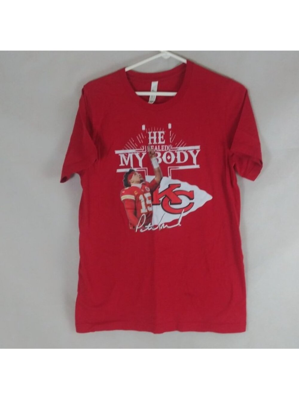 Canvas He My Body Patrick Mahomes Kansas City Chiefs T-shirt Size Medium